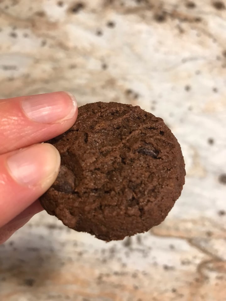 photo of Lenny & Larry’s The Complete Crunchy Cookies Double Chocolate 350g shared by @dianna on  20 Mar 2019 - review