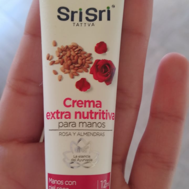 review photo of SriSri Tattva Crema extra nutritiva para manos shared by @azucarmascabo on 16 Sep 2020 - review