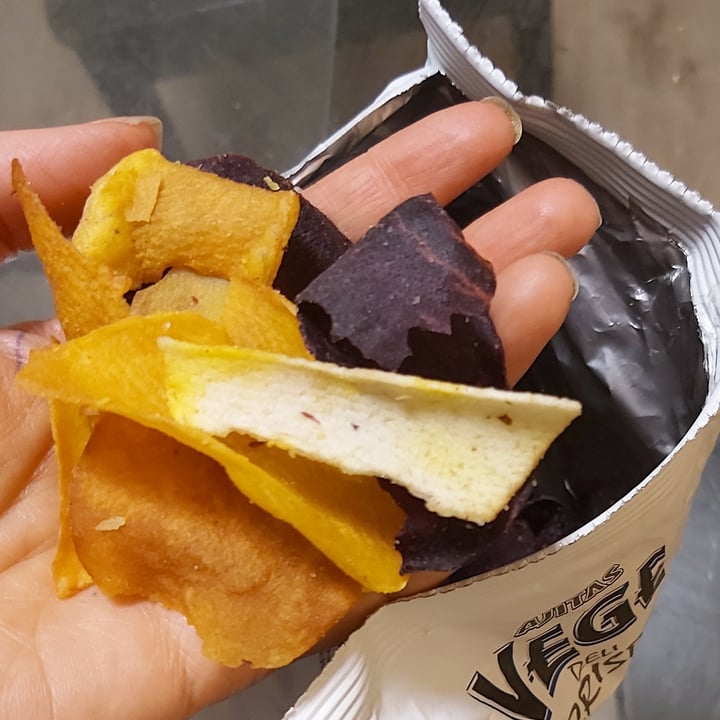 review photo of Ajitas Vege Deli Crisps Purple And Orange Sweet Potato + Taro shared by @lotuspond on 19 Sep 2021 - review