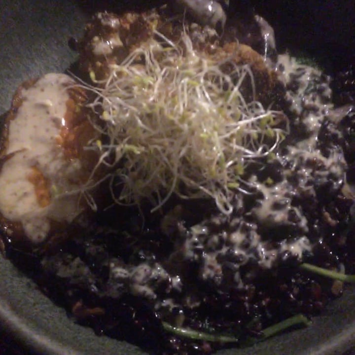 photo of Let it V - Vegan Sushi Hot Poke shared by @antocapparelli on  26 Dec 2020 - review