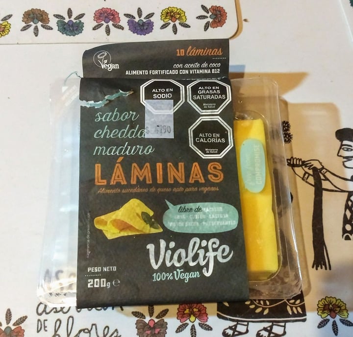 photo of Violife Original Flavor Cheese Slices shared by @pipi on  08 Feb 2020 - review