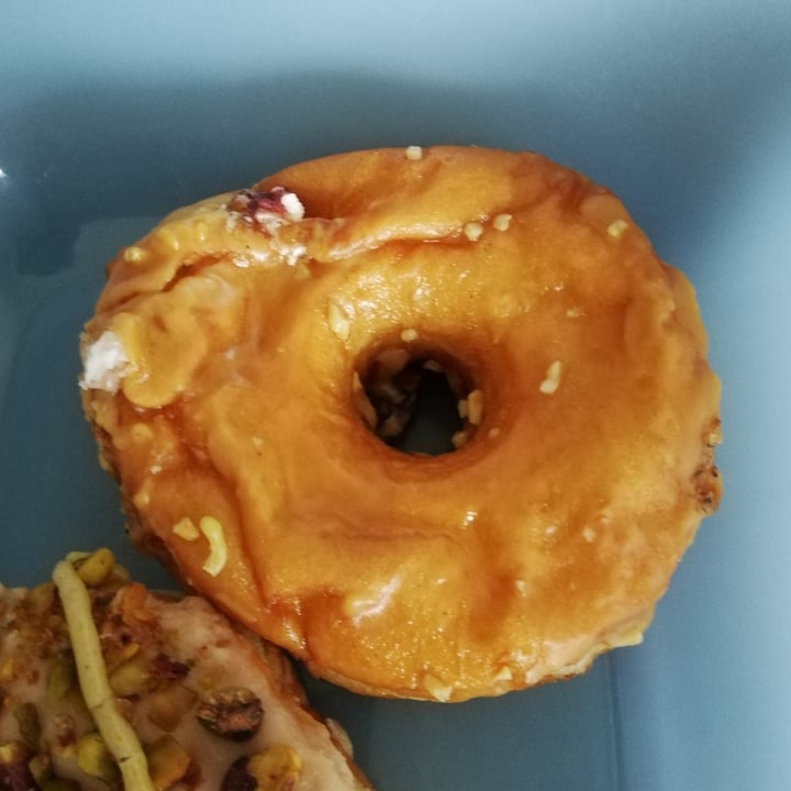 photo of Brammibal's Donuts Caramel Hazelnut shared by @mareikeks on  25 Sep 2022 - review
