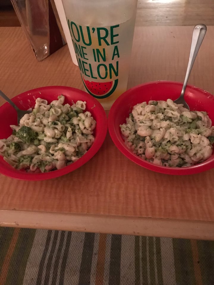 review photo of Daiya Alfredo Style Deluxe Cheezy Mac shared by @mikeandmal on 01 Apr 2019 - review