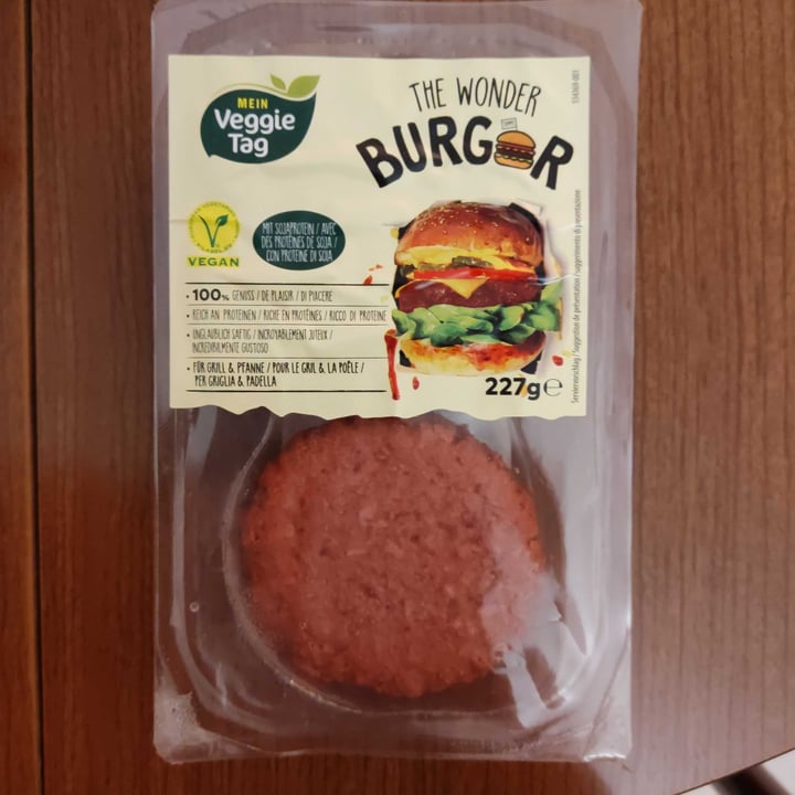 photo of Mein Veggie Tag The Wonder Burger shared by @fedeb91 on  17 Sep 2022 - review