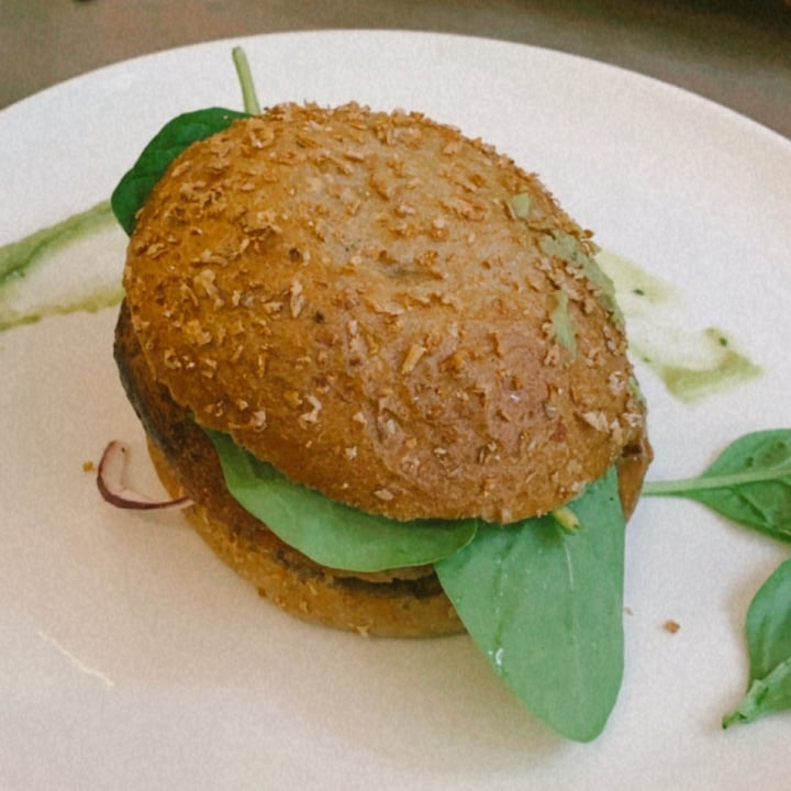 review photo of Beet Avocado Burger shared by @sallyk on 08 Nov 2020 - review