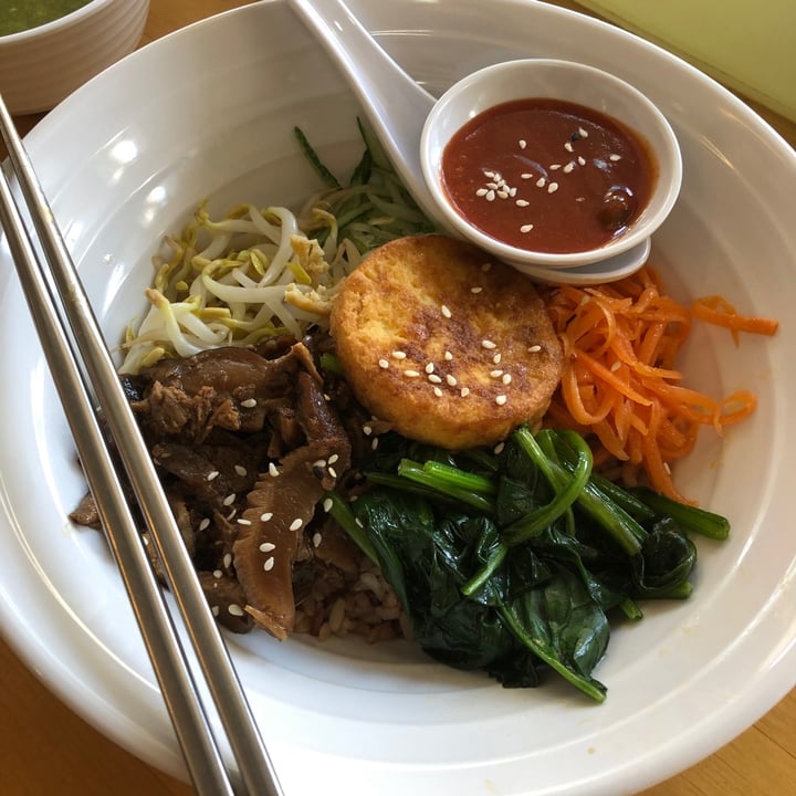photo of Sunnychoice Bibimbap shared by @missestherrr on  14 Oct 2019 - review