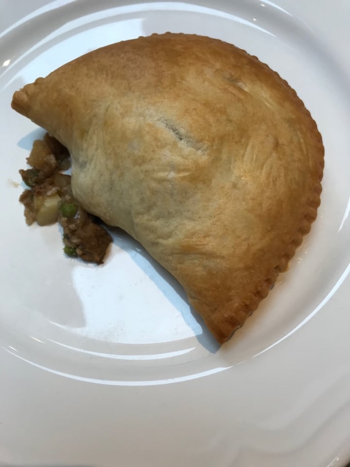 photo of ALDI No beef pasties shared by @happyherbivore on  13 Feb 2020 - review