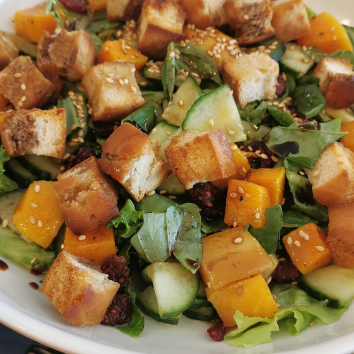 review photo of Col'Cacchio Norwood Allentante salad shared by @tarynneu on 05 Nov 2021 - review
