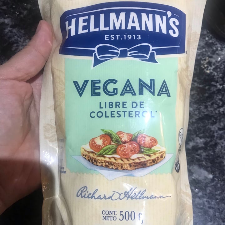 photo of Hellmann’s Hellman’s Vegan Mayonnaise shared by @noemariel on  26 Aug 2020 - review