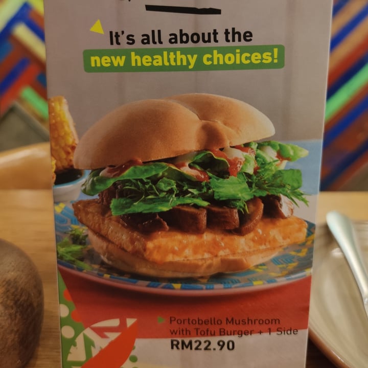 review photo of Nando's Sunway Putra Mall Portobello Mushroom And Tofu Wrap shared by @muzzypetra on 29 Mar 2021 - review