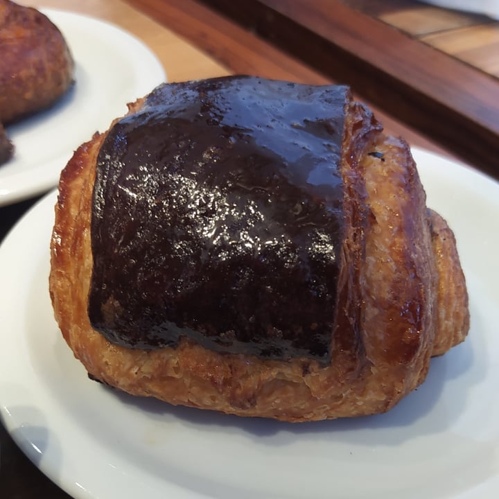 review photo of Kersen Pan de chocolate shared by @luanabran on 10 Nov 2021 - review