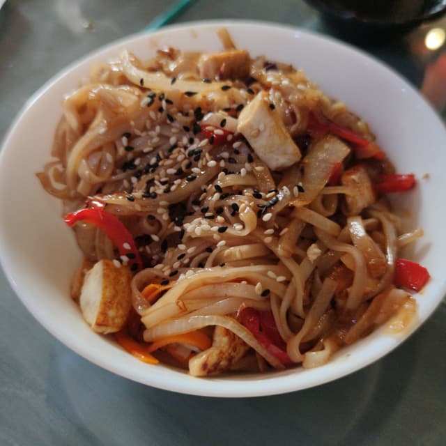 菜肴“Noodles de arroz”的照片