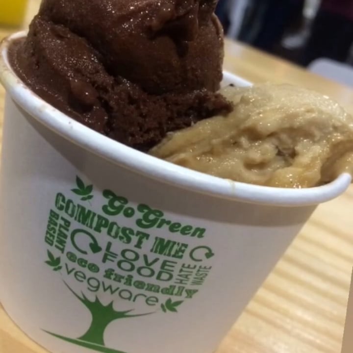 photo of Helados Vegalatto Helado Vegano Gluten Free shared by @adrus87 on  22 Jul 2020 - review