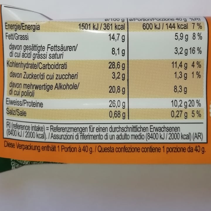 photo of Vegan Protein Bar  Almond Cookie Dough Geschmack / Gusto Di Biscotto Alle Mandorle shared by @tsarinaveg on  20 Aug 2022 - review