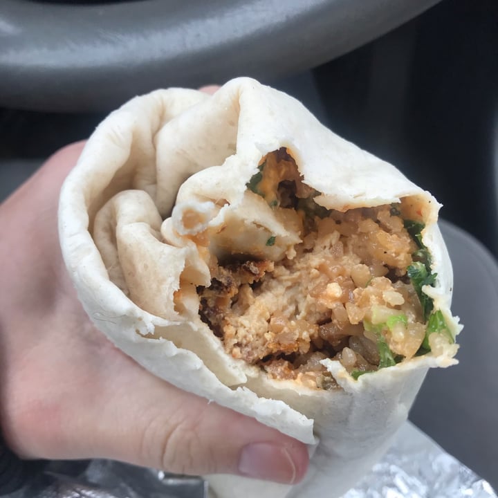 photo of World Street Kitchen Crispy Marinated Tofu Bangkok Burrito shared by @sarahnorine on  24 Feb 2022 - review