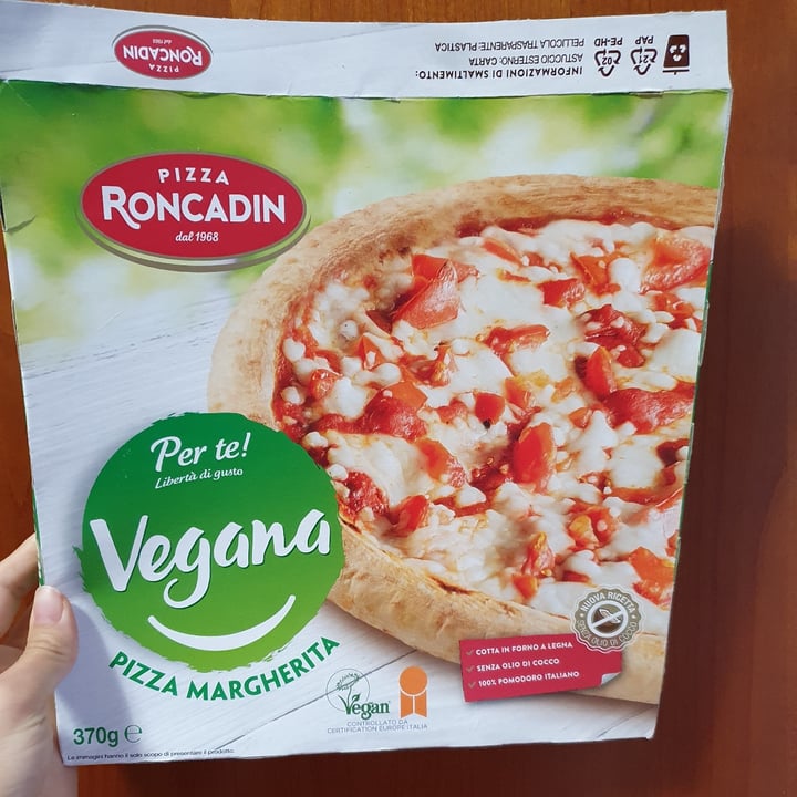 photo of Pizza roncadin Pizza vegana shared by @skanto on  06 Nov 2022 - review