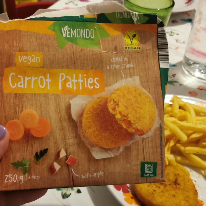 photo of Vemondo carrot patties shared by @finoaquituttobene on  03 Mar 2022 - review