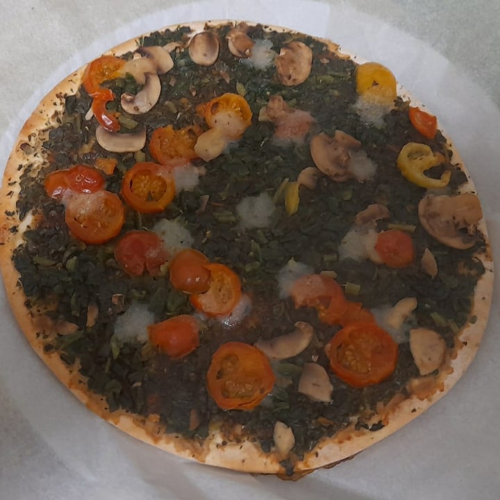 photo of Vemondo Stone baked verdura Pizza shared by @bernardorebelo on  29 Dec 2021 - review