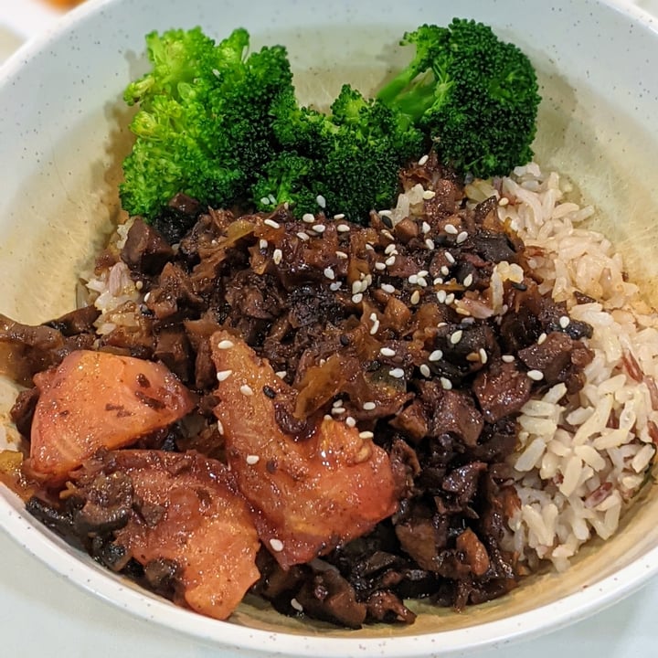 photo of Create Healthy Lifestyle 創意天然生機飲食 Taiwaneze Style Mock Stewed Pork Brown Rice Set 有機糙米台式素滷肉飯 shared by @xinru-t on  14 Feb 2021 - review