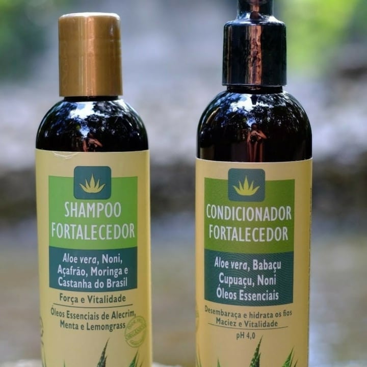 review photo of Livealoe Shampoo e Condicionador shared by @soniabreda on 23 Apr 2022 - review