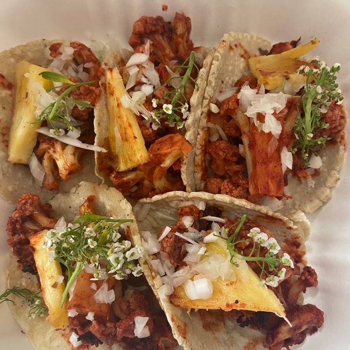 photo of Na Tlali Tacos al pastor shared by @moonberodd on  03 Jan 2021 - review