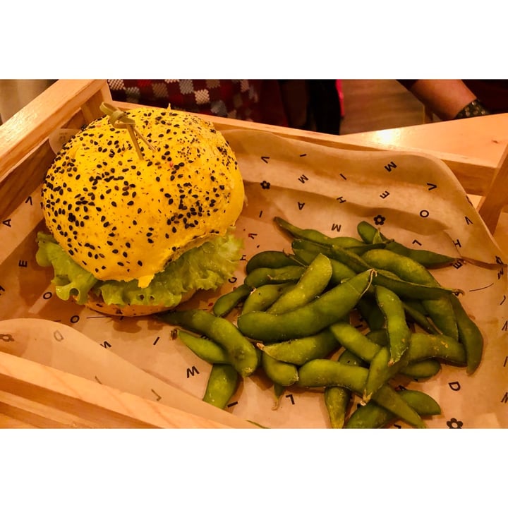 photo of Flower Burger Spicy Cecio shared by @dalycasa on  25 Nov 2022 - review