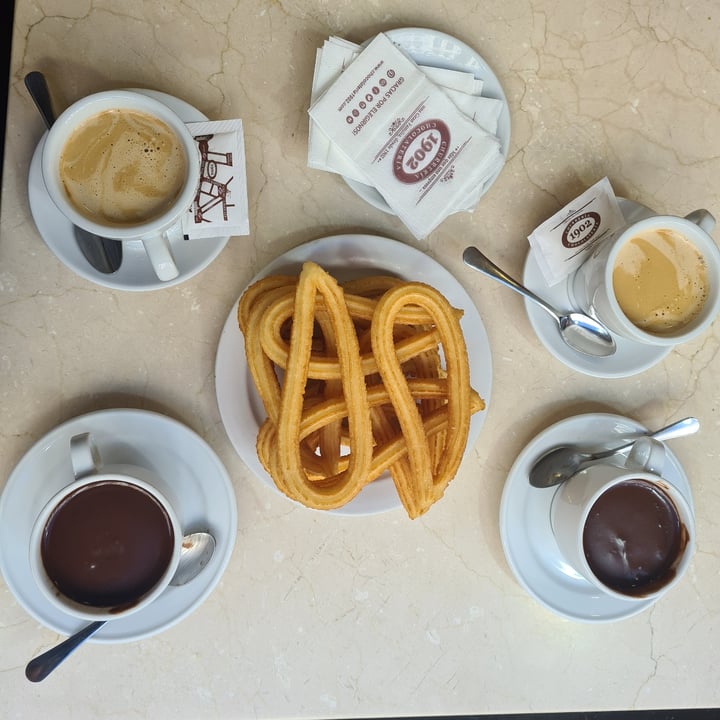 photo of Chocolatería 1902 Churros con Chocolate Vegano shared by @libbymw on  21 Feb 2022 - review