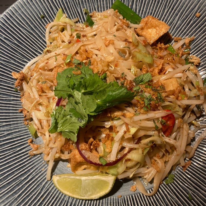 photo of Wagamama Yasai Pad Thai shared by @georgiagem13 on  27 May 2021 - review
