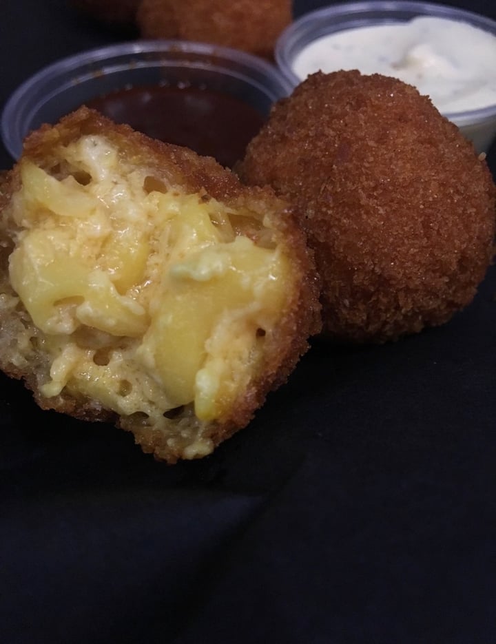 photo of Doomie's Mac & Cheese Bites shared by @crystallengua on  03 Sep 2019 - review