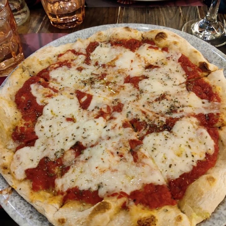 review photo of Rifugio Romano Pizza margherita shared by @rorox85 on 30 Mar 2022 - review