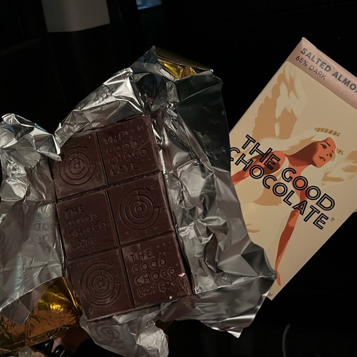 review photo of The Good Chocolate salted almonds shared by @blessedwithevol on 20 Jun 2022 - review