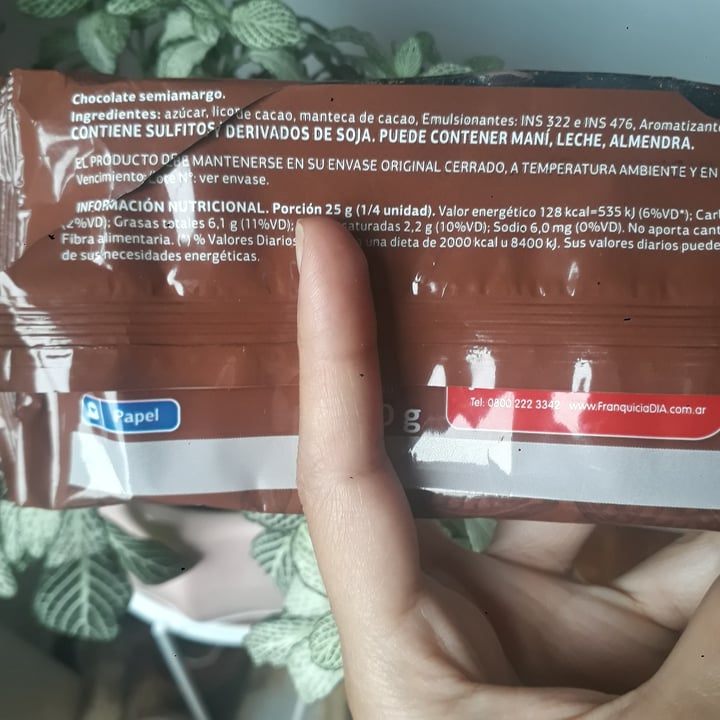 review photo of Dia% Chocolate amargo de taza shared by @veganargentin on 29 Jan 2021 - review