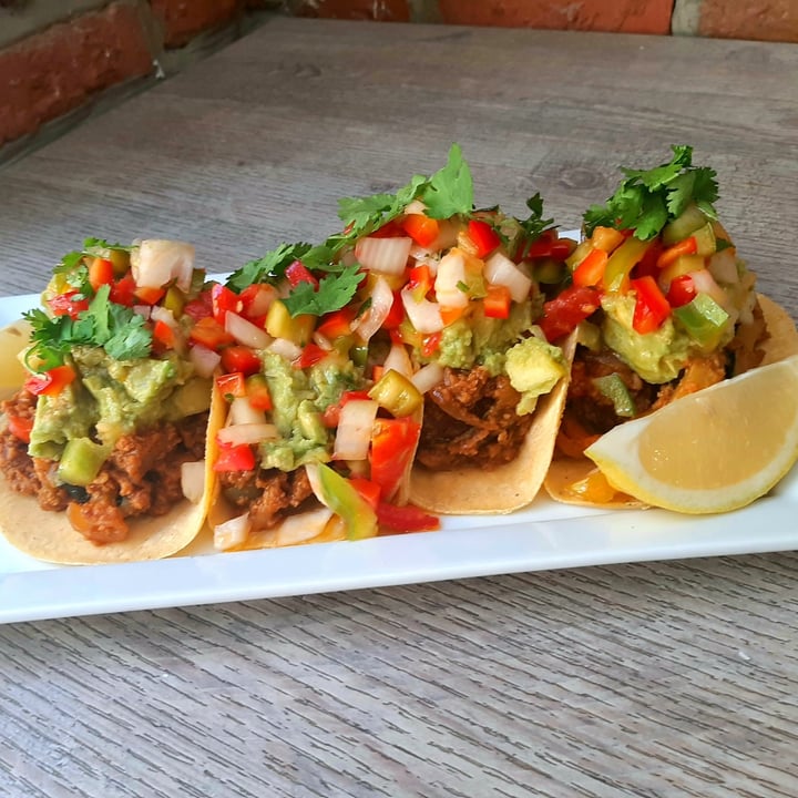 review photo of El Perro Gamberro Tacos shared by @madridvegano on 14 Sep 2020 - review