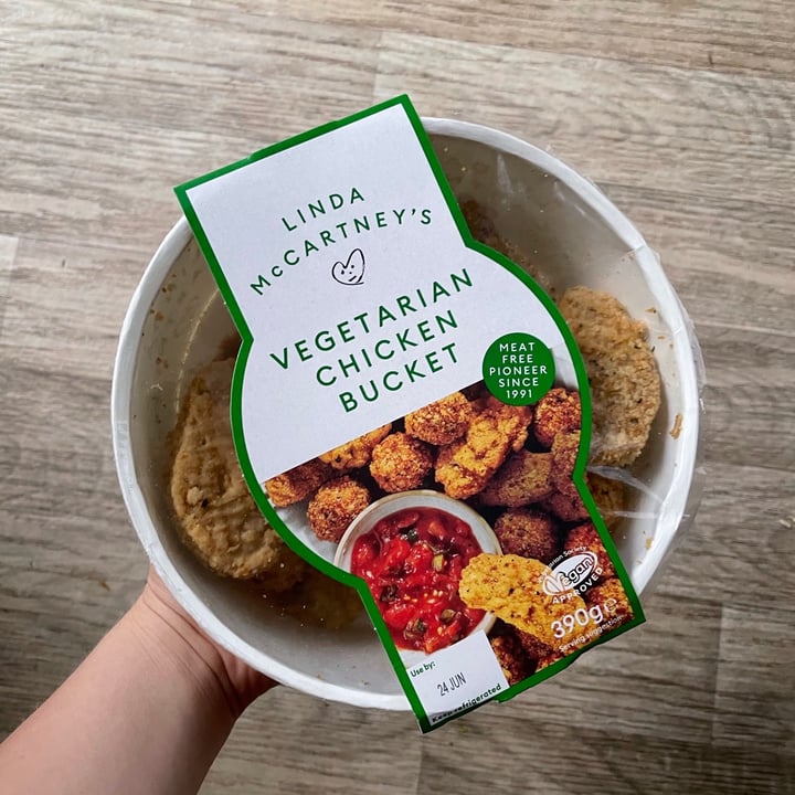 photo of Linda McCartney's Vegetarian Chicken bucket shared by @todd on  22 Jun 2021 - review