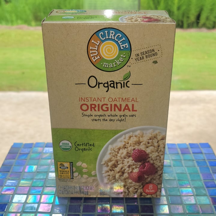 photo of Full Circle Market Organic Instant Oatmeal shared by @carlajc on  11 Aug 2022 - review