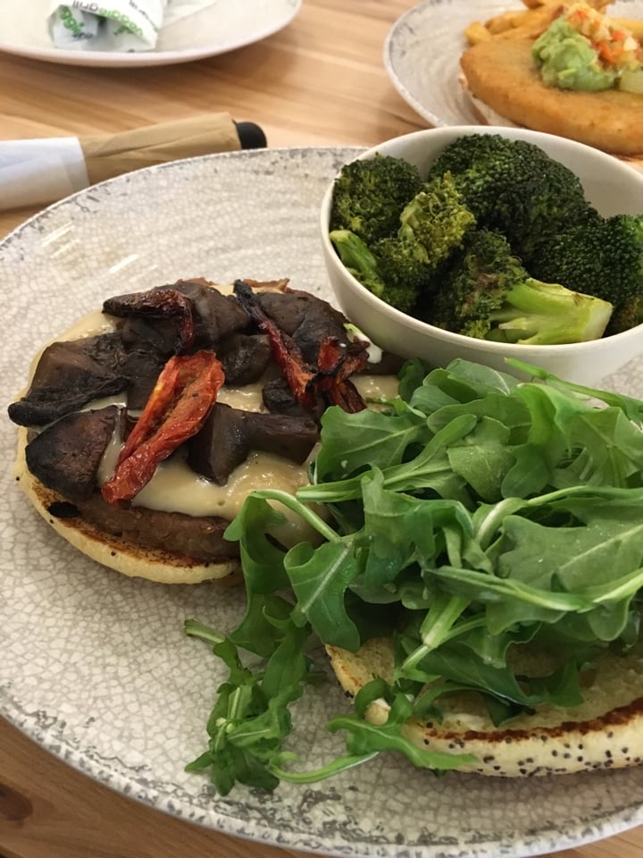 review photo of Veggie Grill The LUXE Burger shared by @katharinauberger on 31 Mar 2020 - review