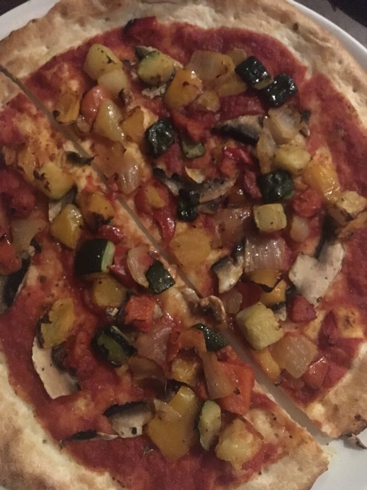 photo of Weatherspoons Pubs Vegan Pizza shared by @moneyamiss on  14 Oct 2019 - review