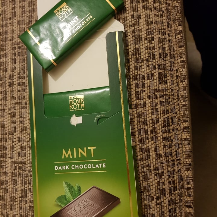 review photo of Moser Roth Mint Flavour Dark Chocolate shared by @vegancybele on 31 Oct 2020 - review
