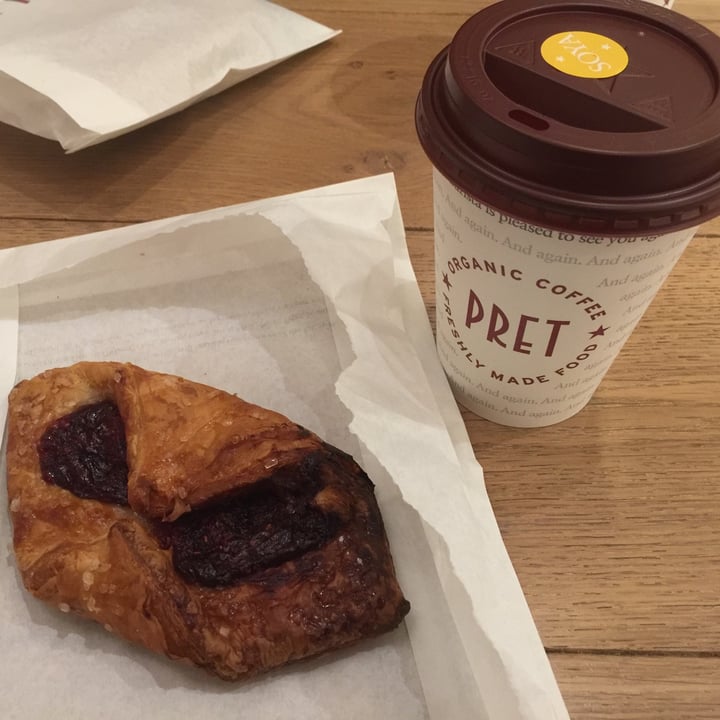 photo of Pret A Manger Pumpkin Spice Latte shared by @ameriamber on  30 Sep 2020 - review