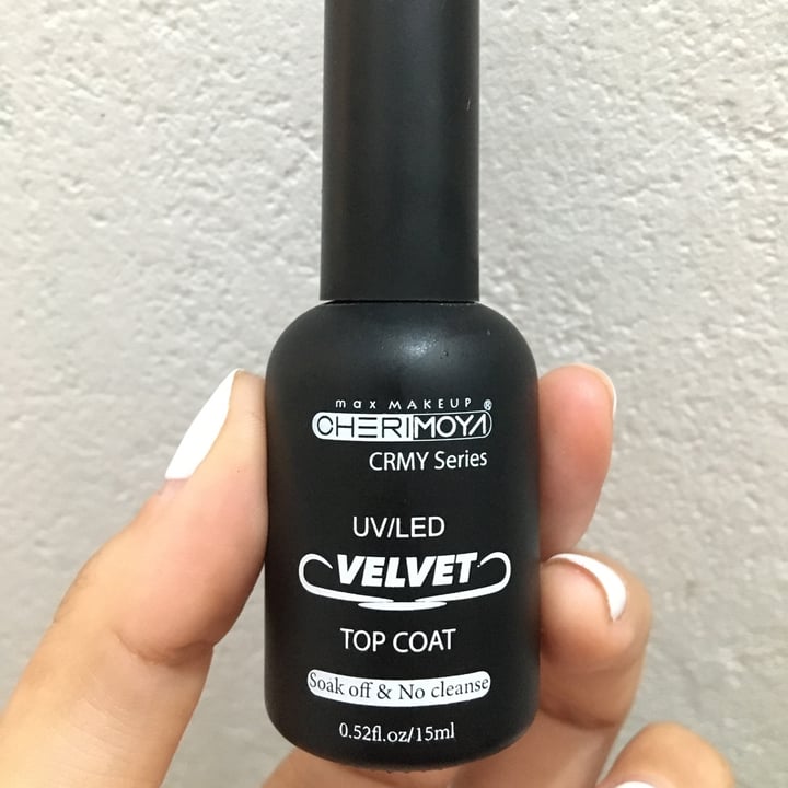 photo of Cherimoya Top Coat UV/LED shared by @giuligadea on  22 Jul 2022 - review