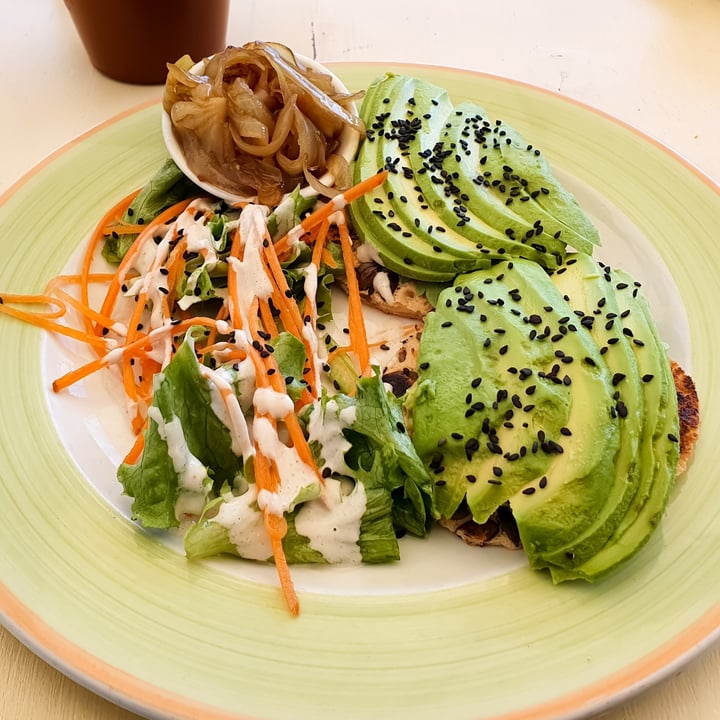 review photo of Plant - Camps bay Avo On Flatbread shared by @lizette on 15 Aug 2021 - review