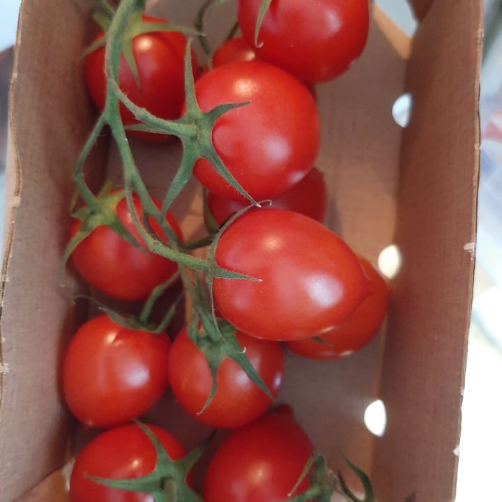 review photo of Carrefour Italia pomodori shared by @annalisab99 on 22 Mar 2022 - review