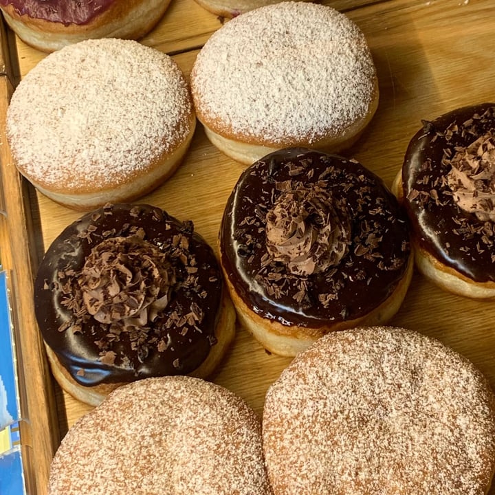 photo of Dreamwave Donuts Triple Chocolate DONUT shared by @veganandstrong on  30 Sep 2021 - review