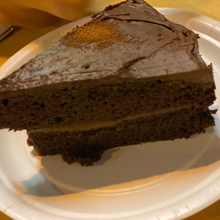 photo of Cala Vegana Chocolate cake shared by @animalionline on  08 Sep 2021 - review