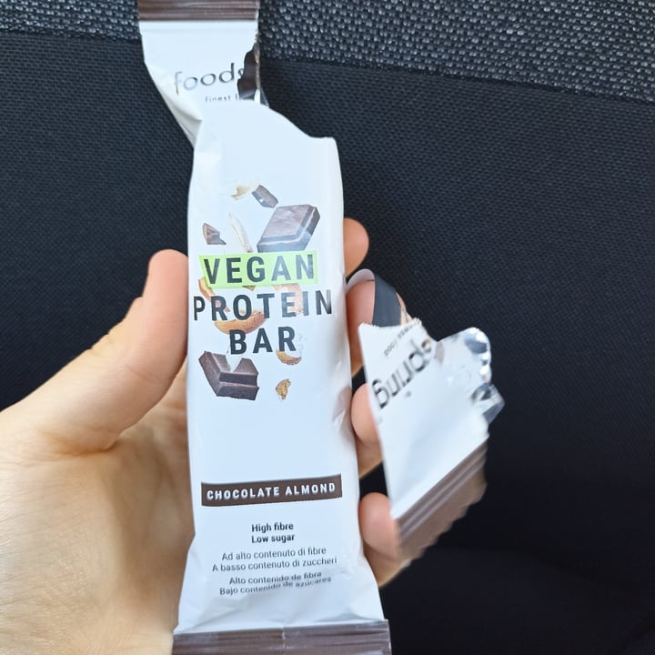 photo of Foodspring protein bar chocolate almond shared by @veravegan on  02 Oct 2022 - review