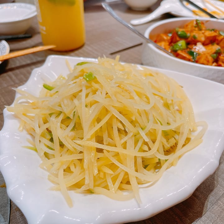 photo of 成都Chengdu Spicy and Sour Shredded Potato shared by @veggiexplorer on  25 Jun 2022 - review
