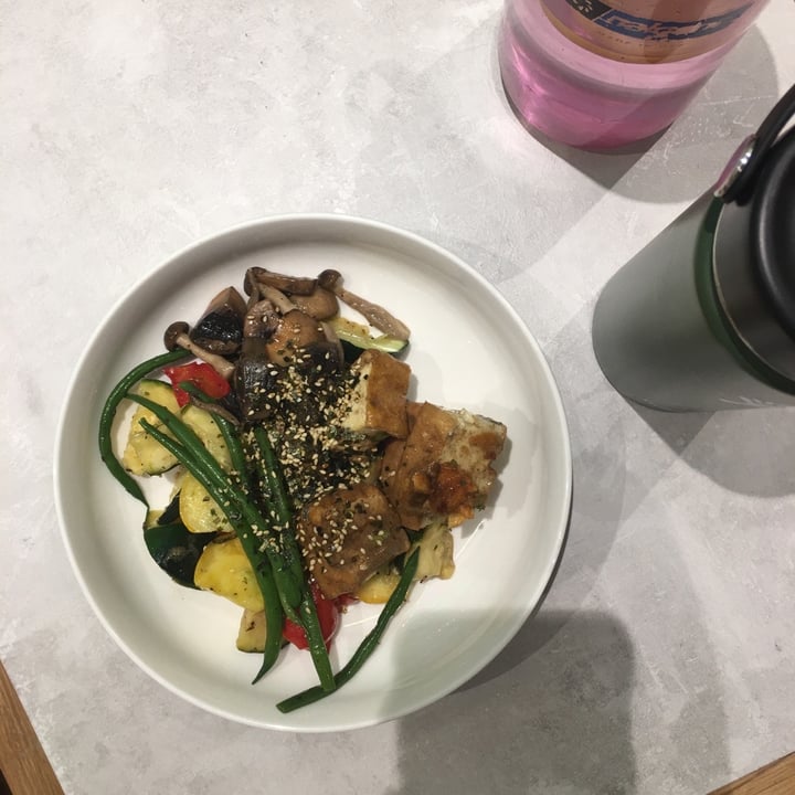 review photo of Toss & Turn Create Your Own Salad shared by @nnreb on 12 Mar 2020 - review