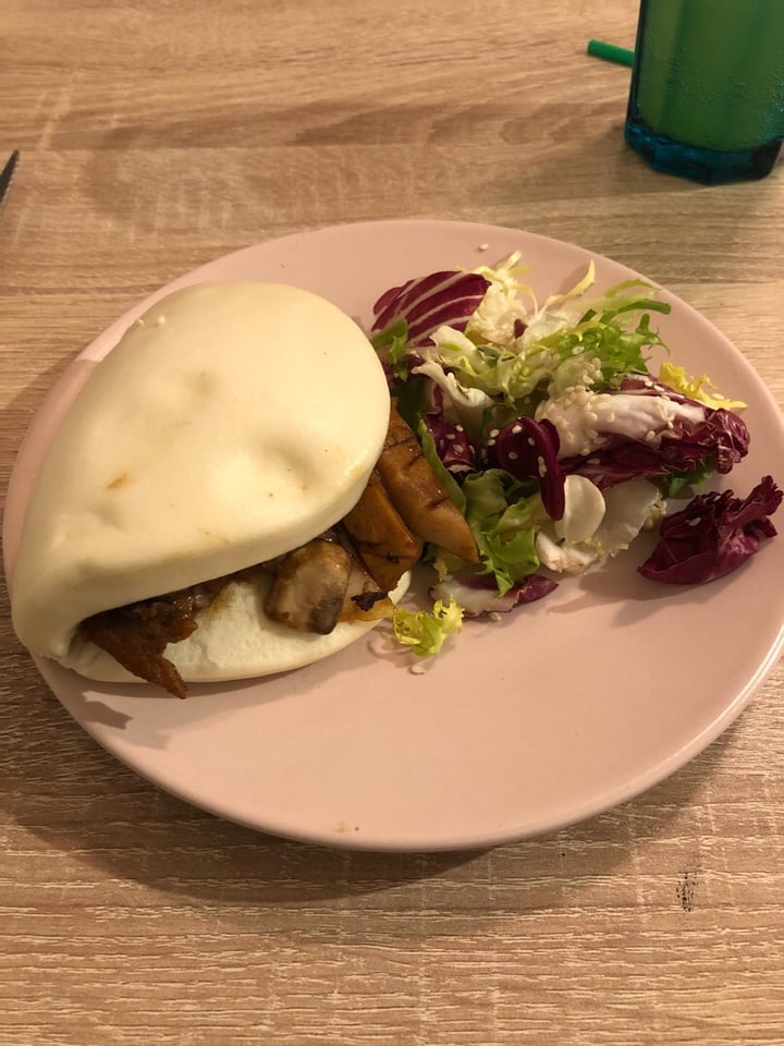 photo of Chillin' Cafe Bao with mushrooms shared by @jeromeucla on  18 Feb 2019 - review
