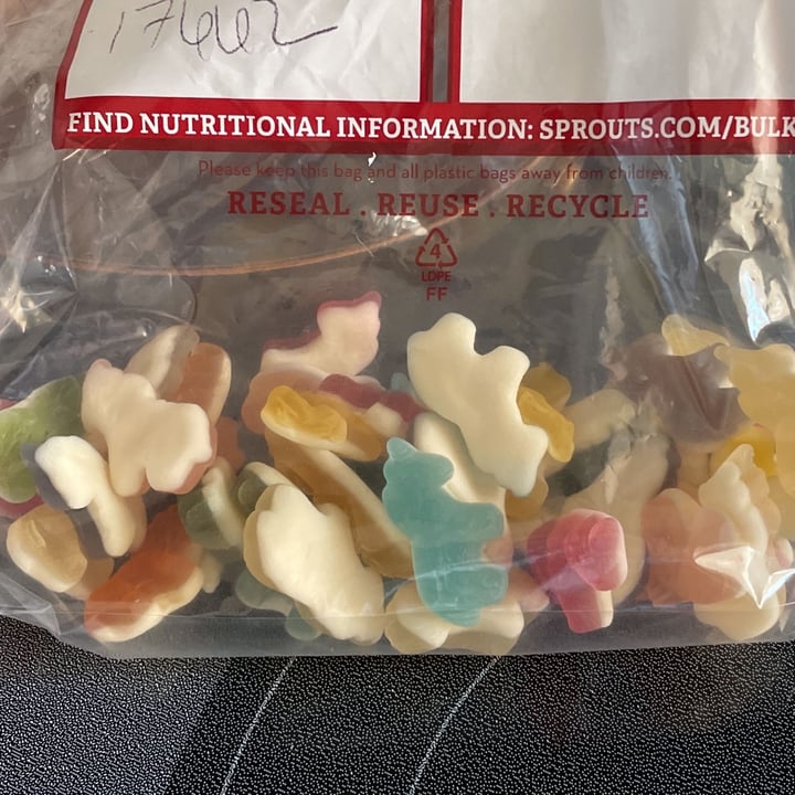 photo of Sprouts Farmers Market Vegan Unicorn Gummies shared by @slanderson34me on  15 May 2022 - review
