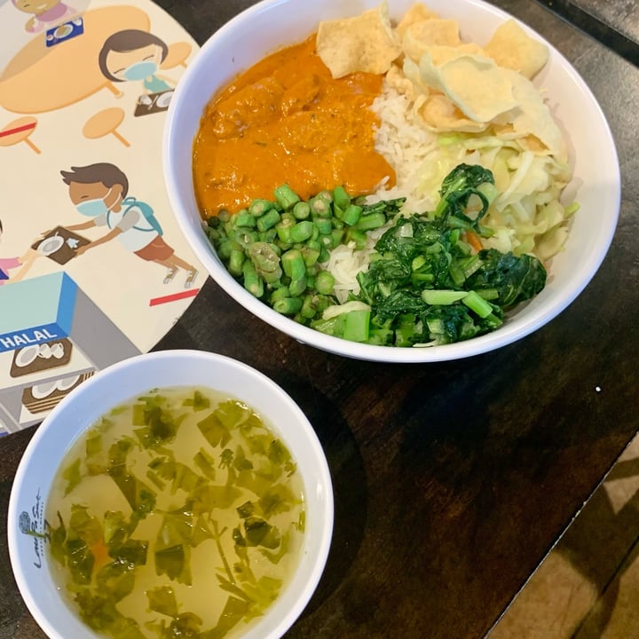 photo of Gokul RAAS Vegetarian plant based butter chicken bowl shared by @heruvimdi on  31 Oct 2022 - review
